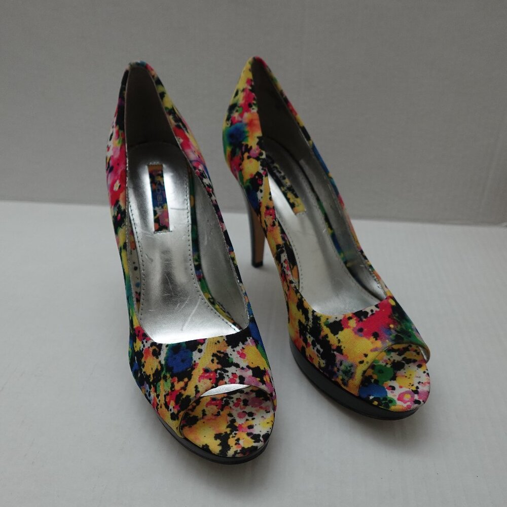 Bandolino Open toe Floral Print Platform Heels Size 8M